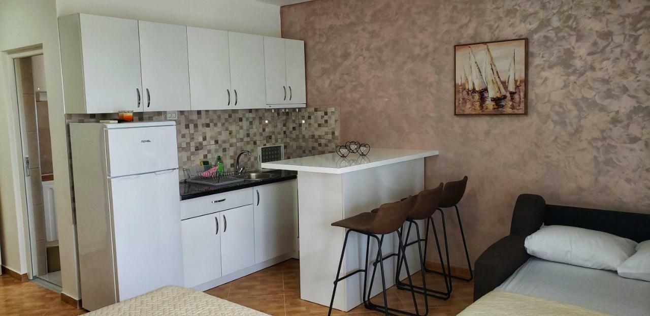 Apartament Oassis Bar Zewnętrze zdjęcie